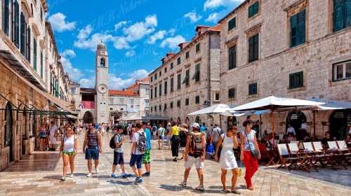 Kuća s poslovnim prostorom na vrlo frekventnoj poziciji - investicijska prilika - Dubrovnik, Stari grad