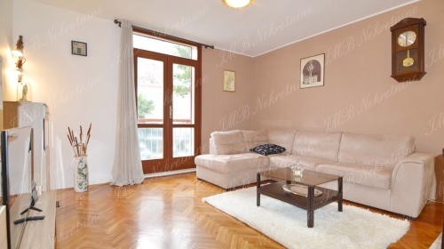 Comfortable family apartment of 77 m2 with 3 bedrooms on wanted location - Dubrovnik area