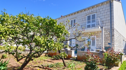 Duplex house of 150 m2 on attractive location in Dubrovnik - OPPORTUNITY