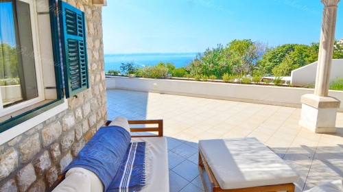 Stone house with sea view in an attractive location - Dubrovnik area