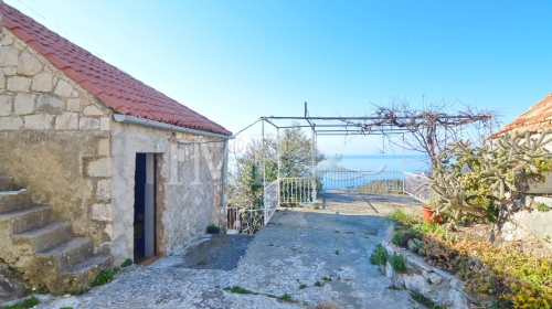 Semi-detached stone house with a view of the sea in a sought-after location - Dubrovnik surrounding