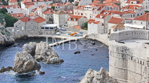 Part of the house on top location | Great investment opportunity | View of the sea and city walls | Dubrovnik