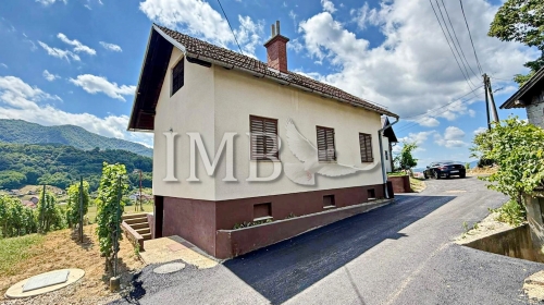 TOP LOKACIJA ! Vikend kuća, IVANEC (115m2)